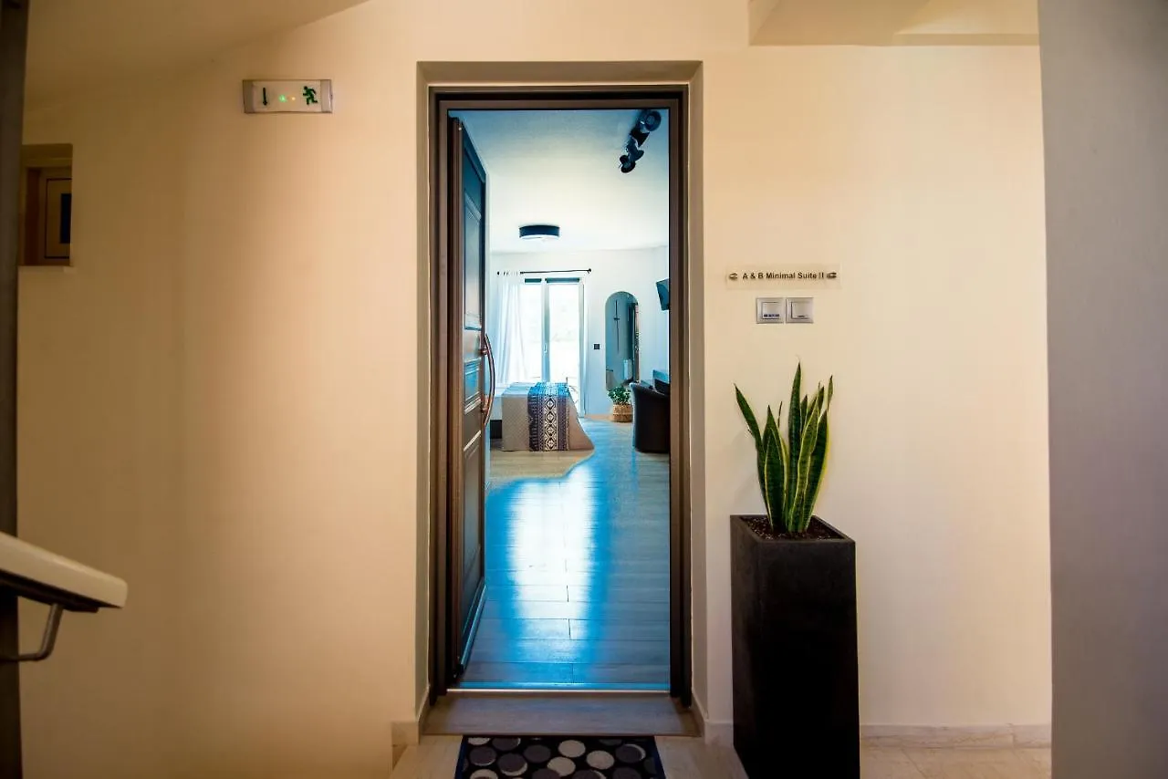A & B Minimal Suite Ιι With Sea View In Argostoli Apartment